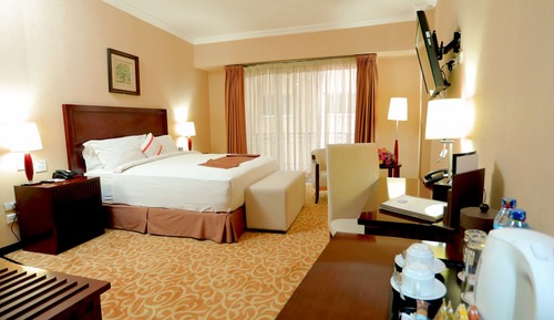 Standard Room, 1 King Bed