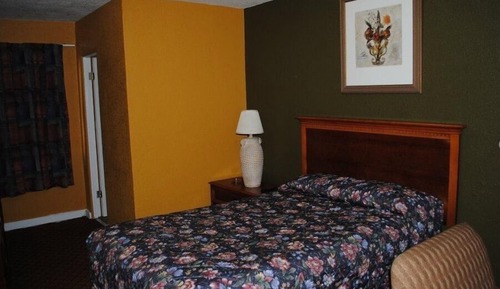 Standard Room, Smoking