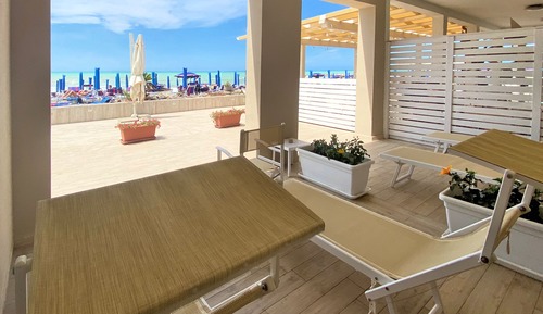 Family Room, 1 Queen Bed with Sofa bed, Patio, Sea View