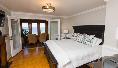 301 - Two Bedroom Penthouse Suite