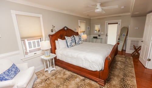 304 - One Bedroom Penthouse Suite