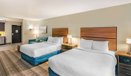 Suite, 2 Queen Beds, Non Smoking (Efficiency)