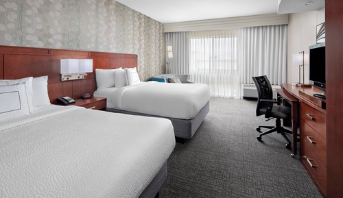Room, Multiple Beds