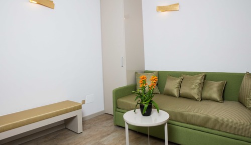 Suite, 1 Bedroom, Balcony, Lake View (1st floor - Gold)