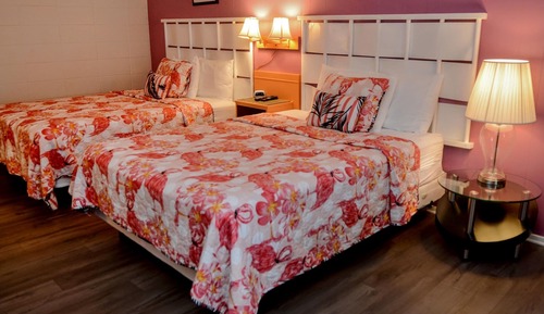 Deluxe Quadruple Room, Ensuite (Deluxe Double Queen)