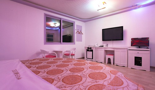 Premier Room