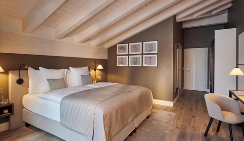 Double Room +