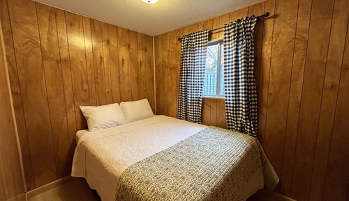 Cottage #2 The Outdoorsman, 2 Bedroom