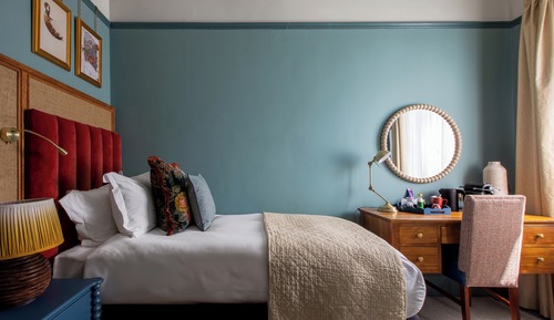 Classic Single Room