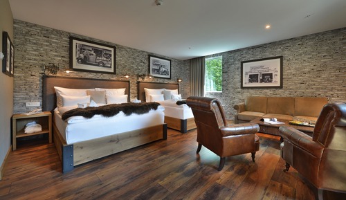 Family Room, 2 Queen Beds (Premium)