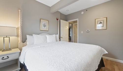 Suite, 2 Bedrooms (stairs required)
