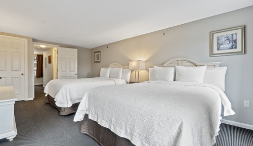 Townhouse Suite, 2 Queen Beds and Sofa Bed (Stairs Required)