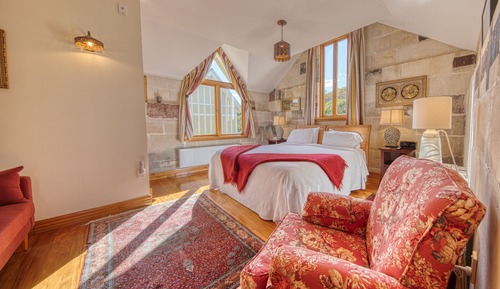 The Nest Room