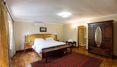 Luxury King Room