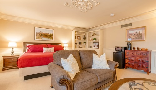 The Windsor Suite