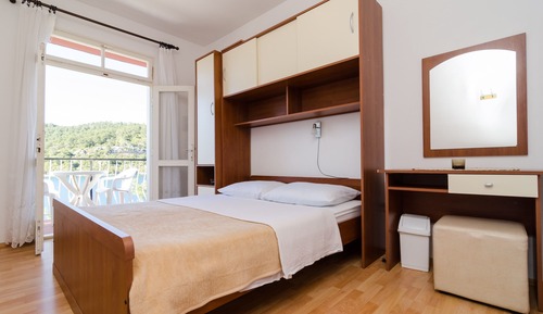 Basic Room, 1 Queen Bed, Balcony, Sea View