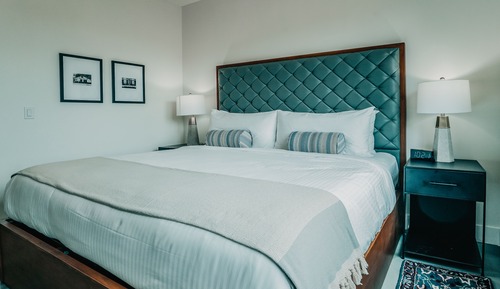 Room, 2 Bedrooms