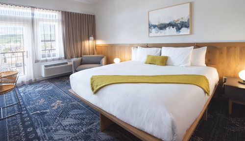 Room, 1 King Bed, Balcony