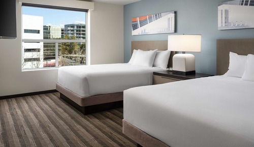 Suite, 1 Bedroom, Accessible, Bathtub (2 Queenbed & 1 Sofabed)
