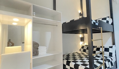 Family Room, Private Bathroom