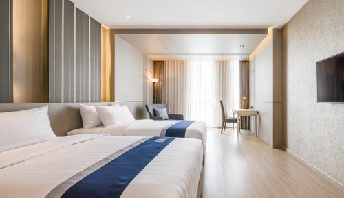 Deluxe Twin Room