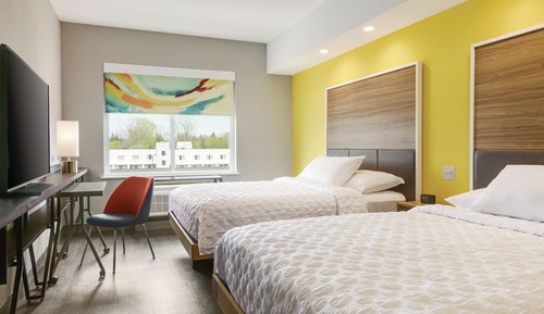Room, 2 Queen Beds, Accessible (Hearing)