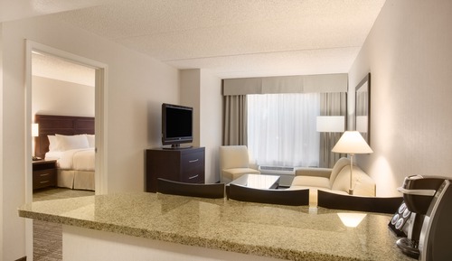 Suite, 1 Bedroom, Roll-in Shower (Mobility)