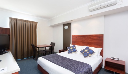 Deluxe Queen Disabled Room 