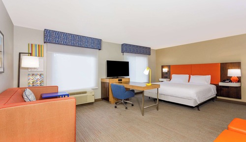 Room, 1 King Bed, Accessible with Roll-In Shower