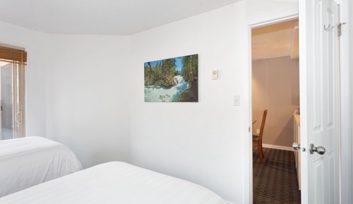 Condo, 2 Bedrooms (Unit 402)
