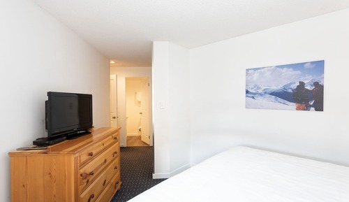 Condo, 1 Bedroom (Unit 403)