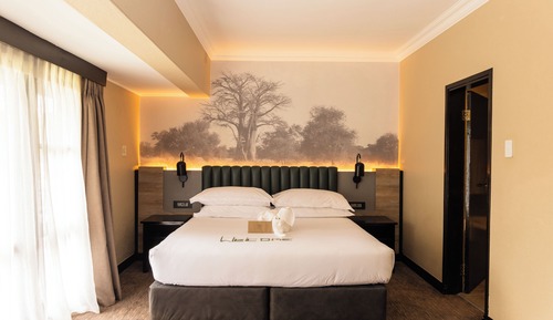 Suite, 1 King Bed
