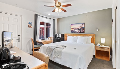 Standard Room, King