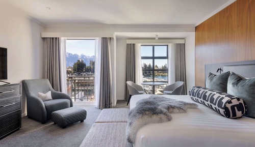 Suite, 1 King Bed (Prestige)