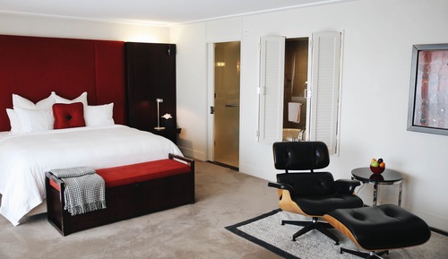 Deluxe Suite