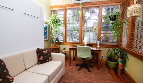 Piccadilly Suite (1st Floor Cushman-Colson House) Not Pet Friendly