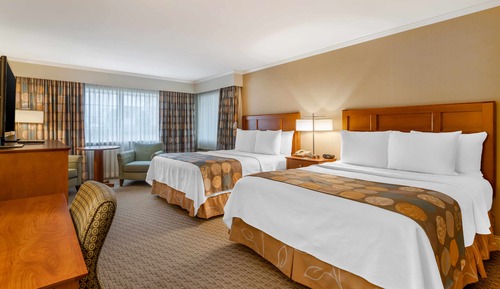 2 Queen Beds Premium Accessible