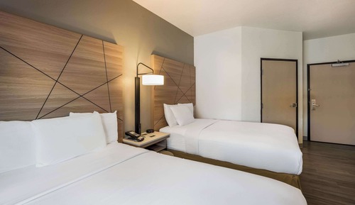 Standard Room, 2 Double Beds, Non Smoking