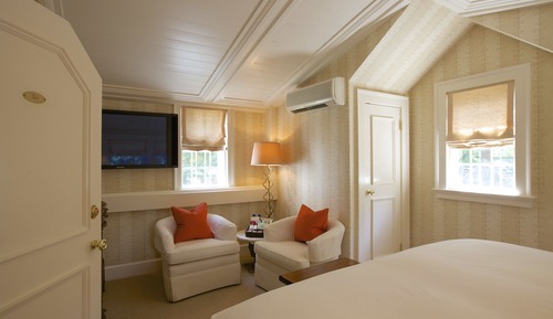 Room 5 King Bed OR 2 Twin Beds