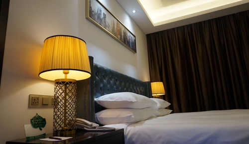 Suite, Mountain View