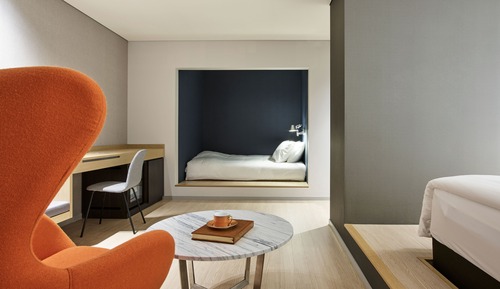 Deluxe Family Room