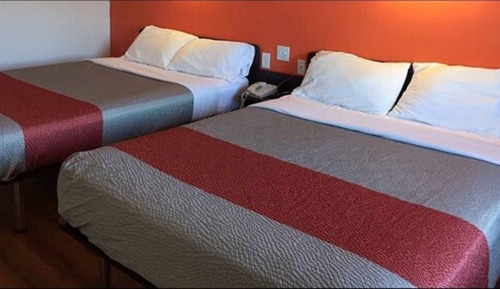 Standard Room, 2 Queen Beds, Non Smoking