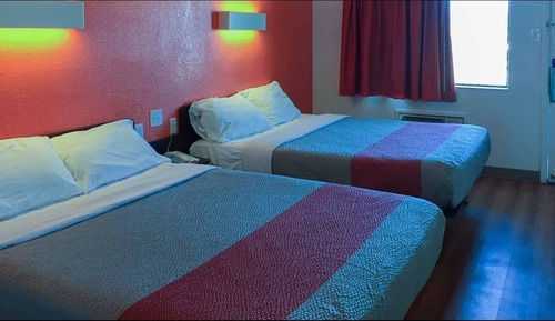 Deluxe Room, 2 Queen Beds, Non Smoking, Refrigerator & Microwave