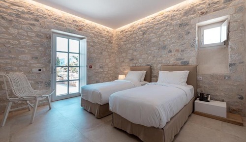 Standard Double Room, 1 Bedroom, Non Smoking, Partial Sea View