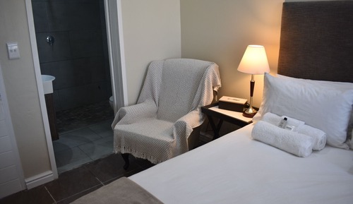 Deluxe Double Room, 1 Double Bed, Garden View, Garden Area