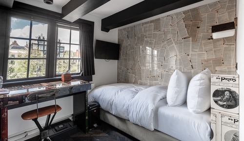 Single Room (The Bookbinder)