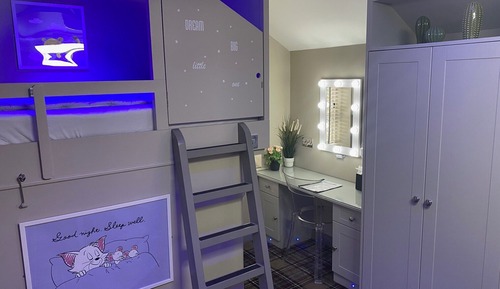 Skell Bank Room 6 -Deluxe Room
