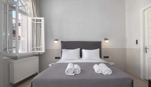 Executive Suite, Balcony