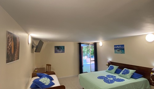 Family Studio, Private Bathroom, Garden View