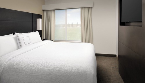 Suite, 2 Bedrooms (Hearing Accessible)